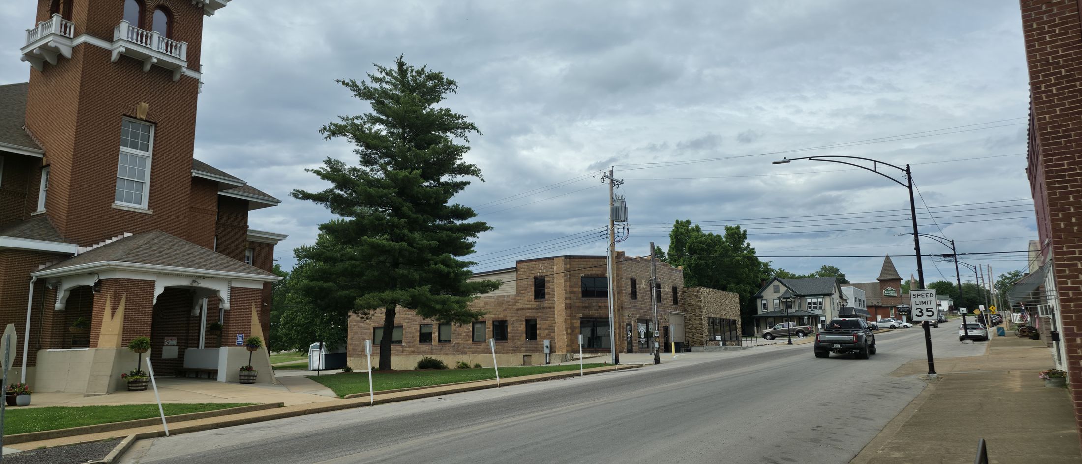 Downtown Potosi street view near courthouse and TownLink