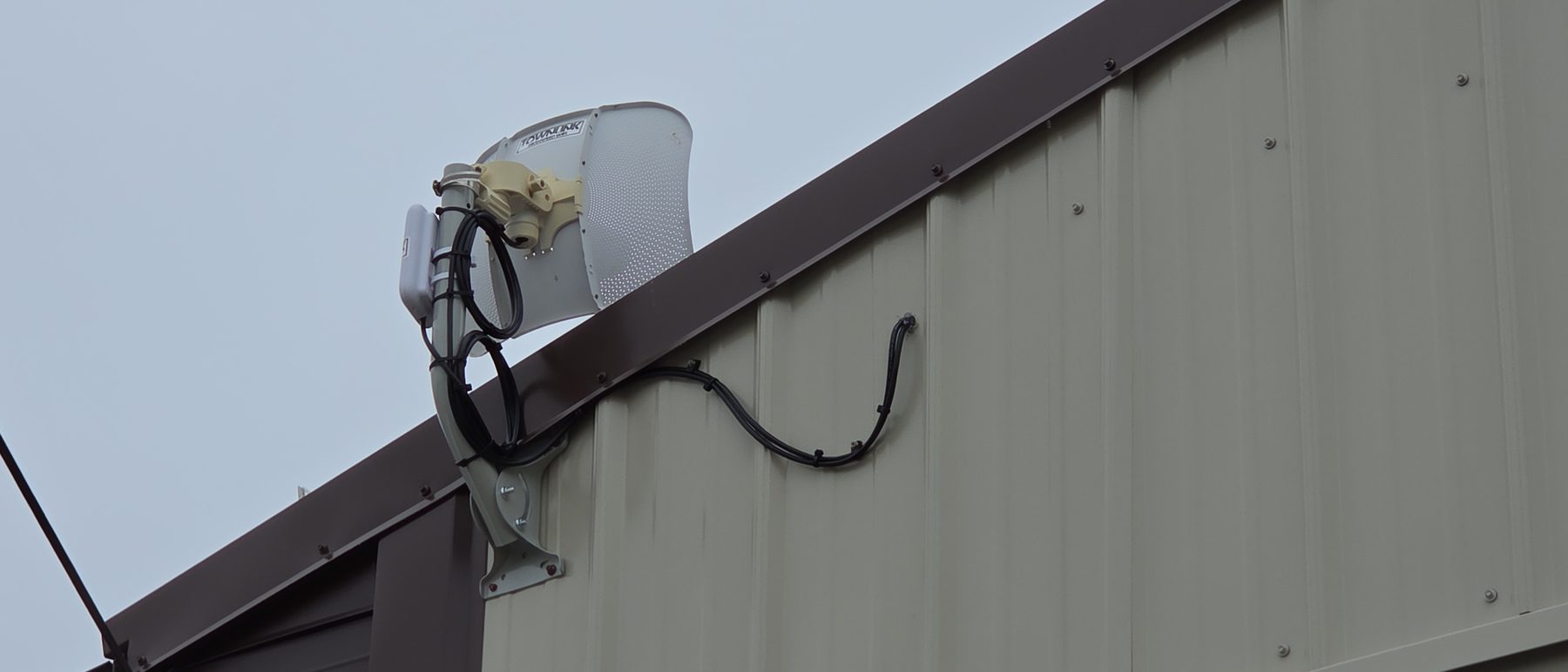 TownLink point-to-point wireless radio mounted on a local building